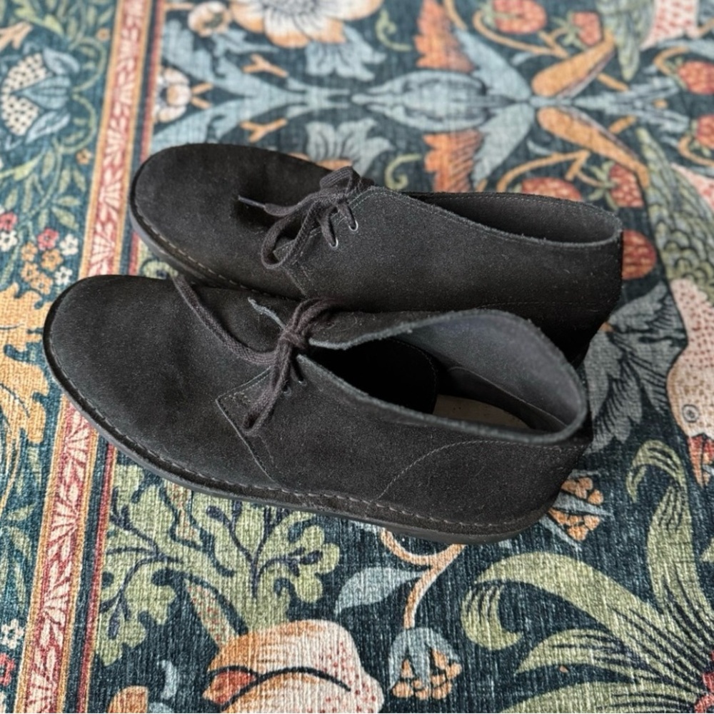 Clarks Bushacre 2 26082288 Mens
Black Suede Lace Up Chukkas
Boots